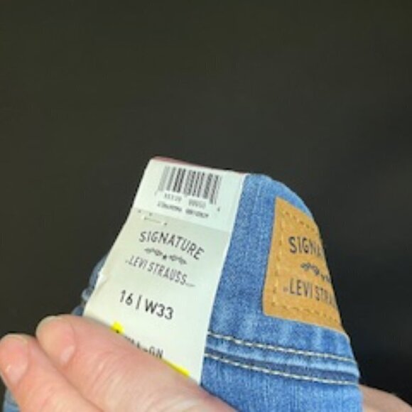 Levis Signature Pull On Super Skinny Shaping, Size 16, NWT - Picture 6 of 8
